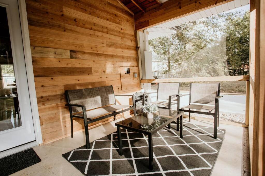 Villa The Turquoise Door Modern Rustic In Town Of Lexington Exterior foto